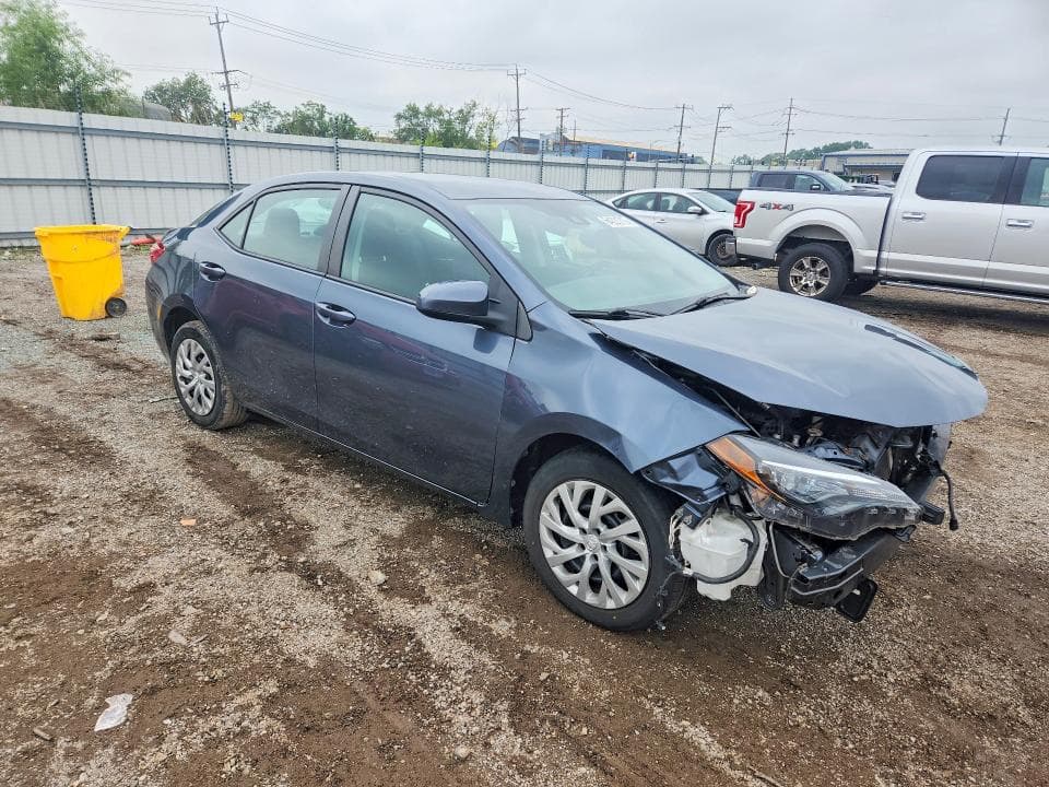 2019 TOYOTA COROLLA LE 4