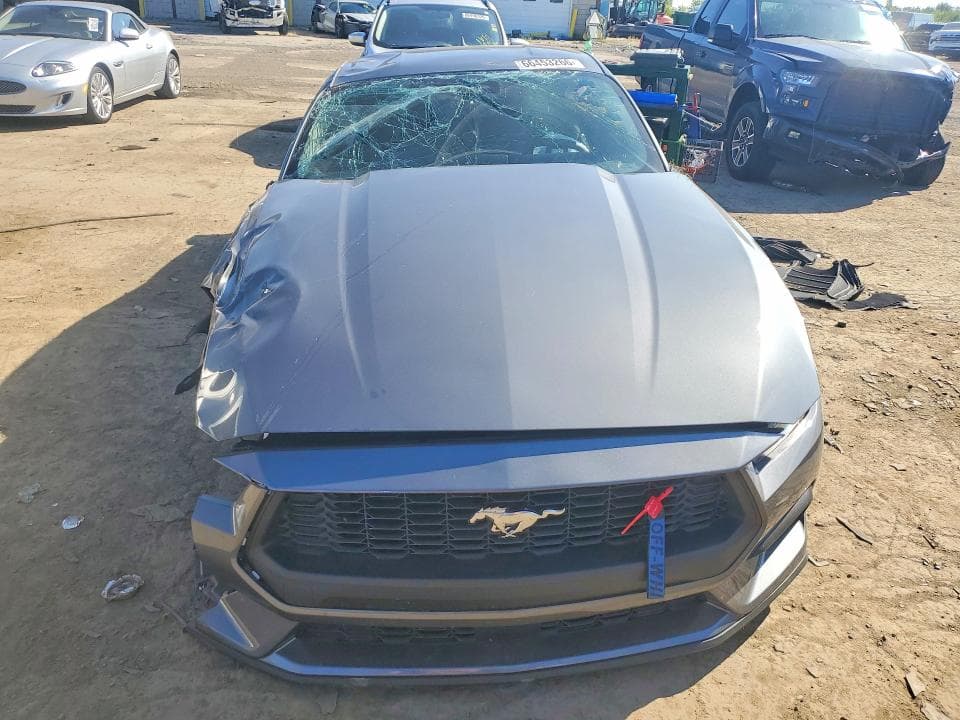 2026 FORD MUSTANG 5