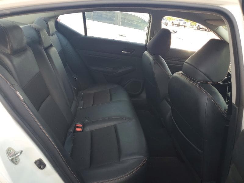 2022 NISSAN ALTIMA SR 10