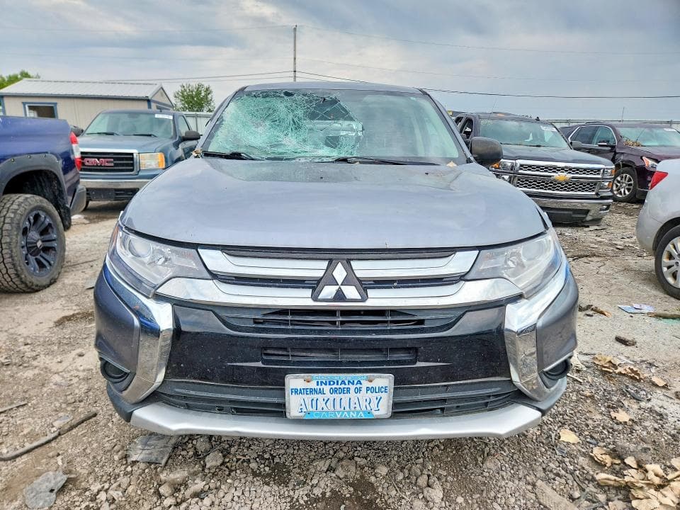 2018 MITSUBISHI OUTLANDER ES 5