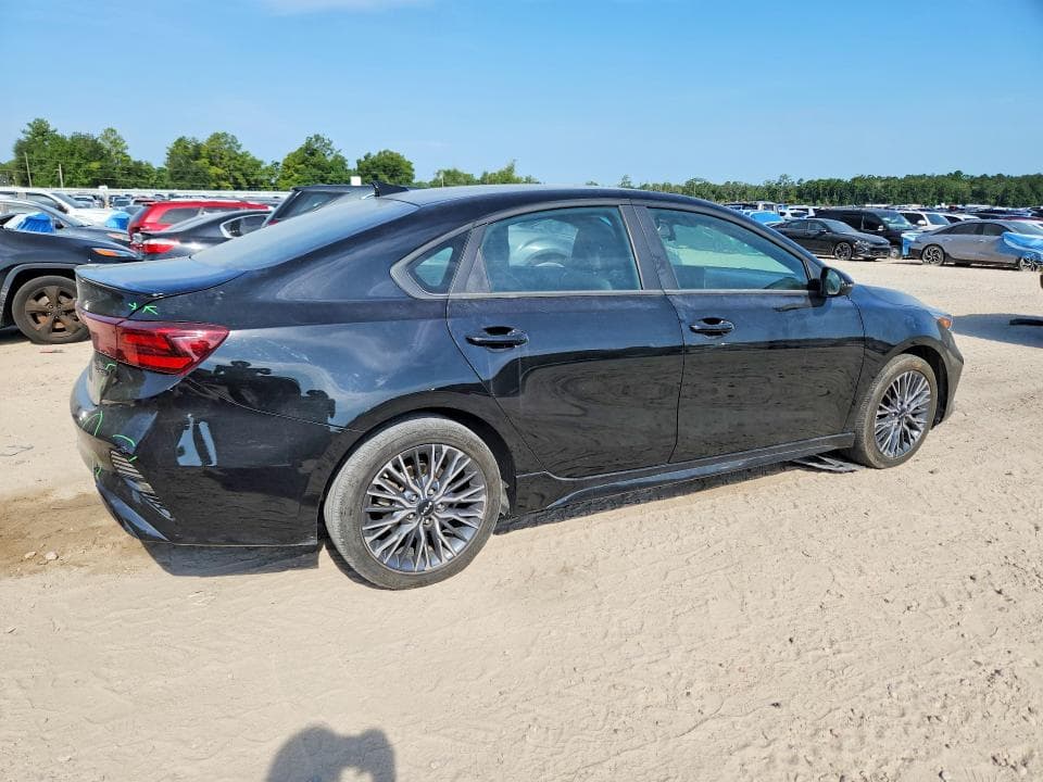 2024 KIA FORTE GT LINE 3