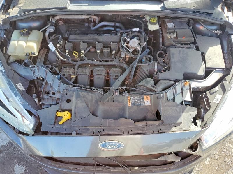 2017 FORD FOCUS SE 11