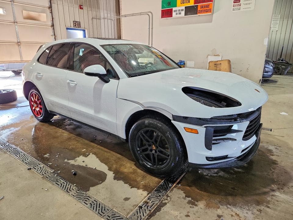 2019 PORSCHE MACAN 4