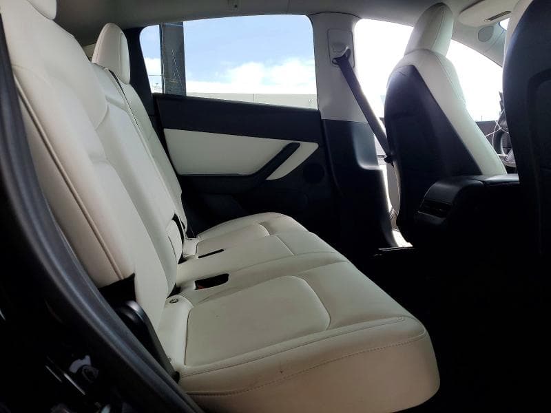 2021 TESLA MODEL Y 10