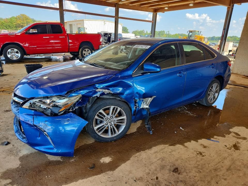 2017 TOYOTA CAMRY SE - 1