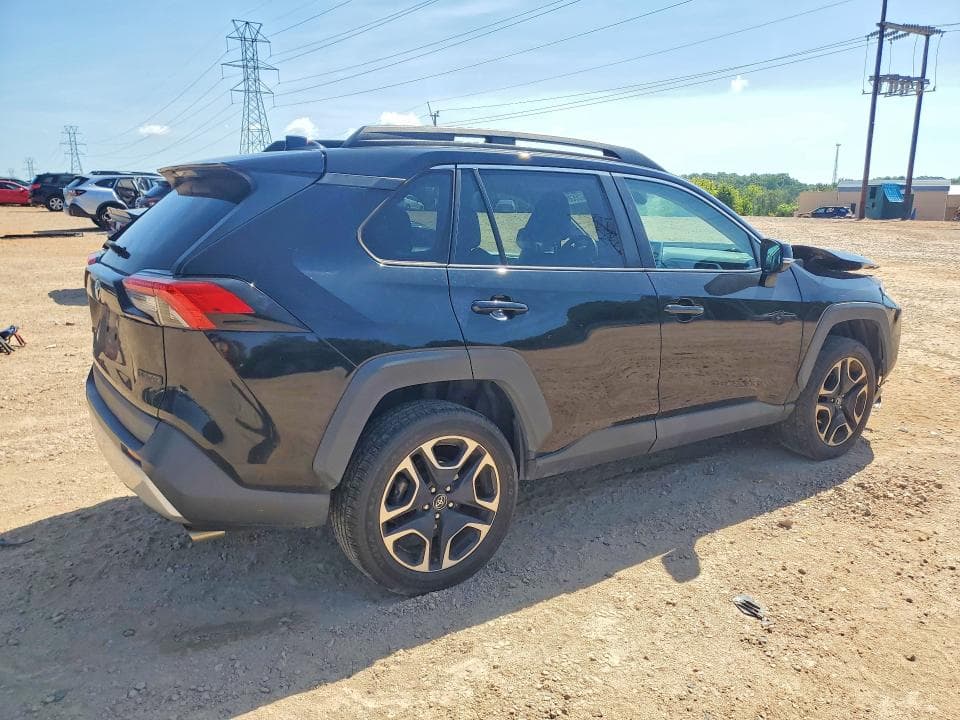 2021 TOYOTA RAV4 ADVENTURE 3