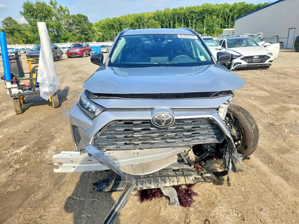 2019 TOYOTA RAV4 LE 5
