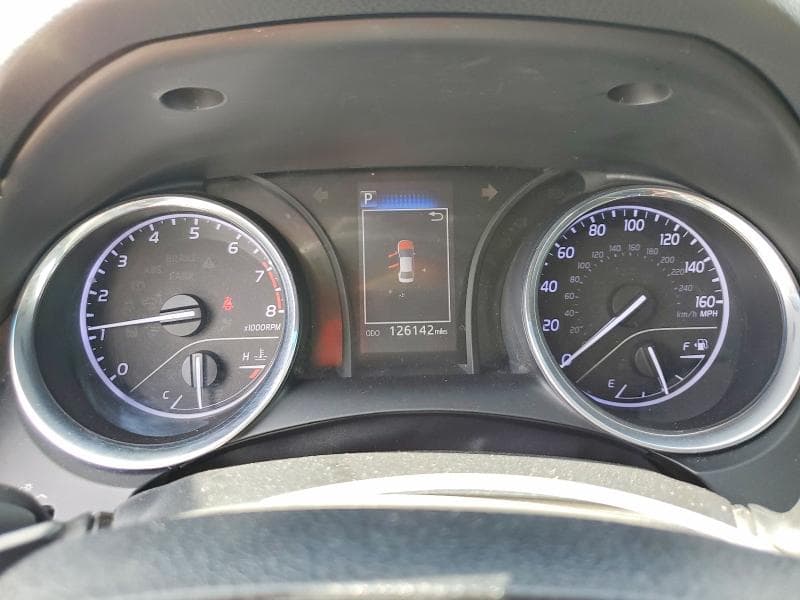 2018 TOYOTA CAMRY SE 9
