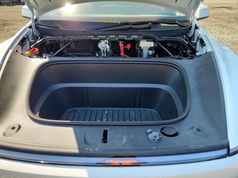 2026 TESLA MODEL Y 12