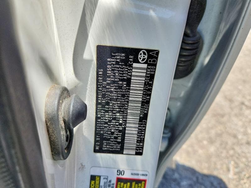 2019 TOYOTA COROLLA LE 12