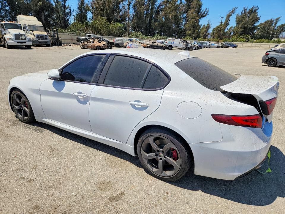 2017 ALFA ROMEO GIULIA 2