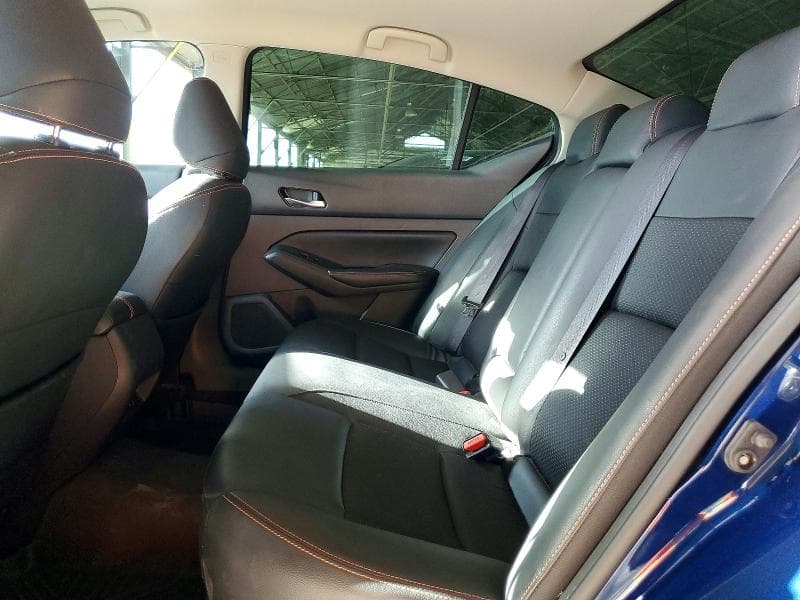 2021 NISSAN ALTIMA SR 10