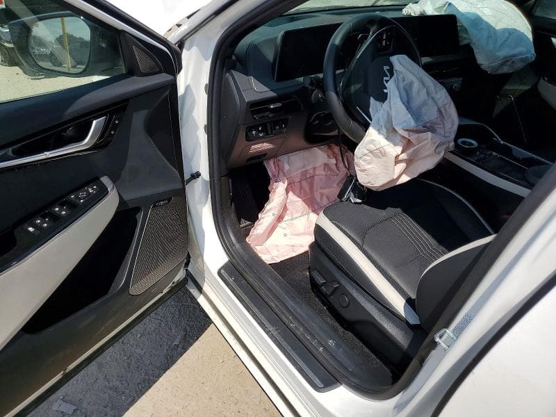 2024 KIA EV6 GT LINE 8