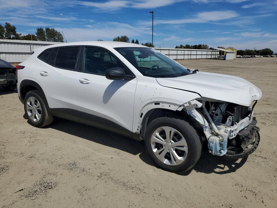 2024 CHEVROLET TRAX LS 4