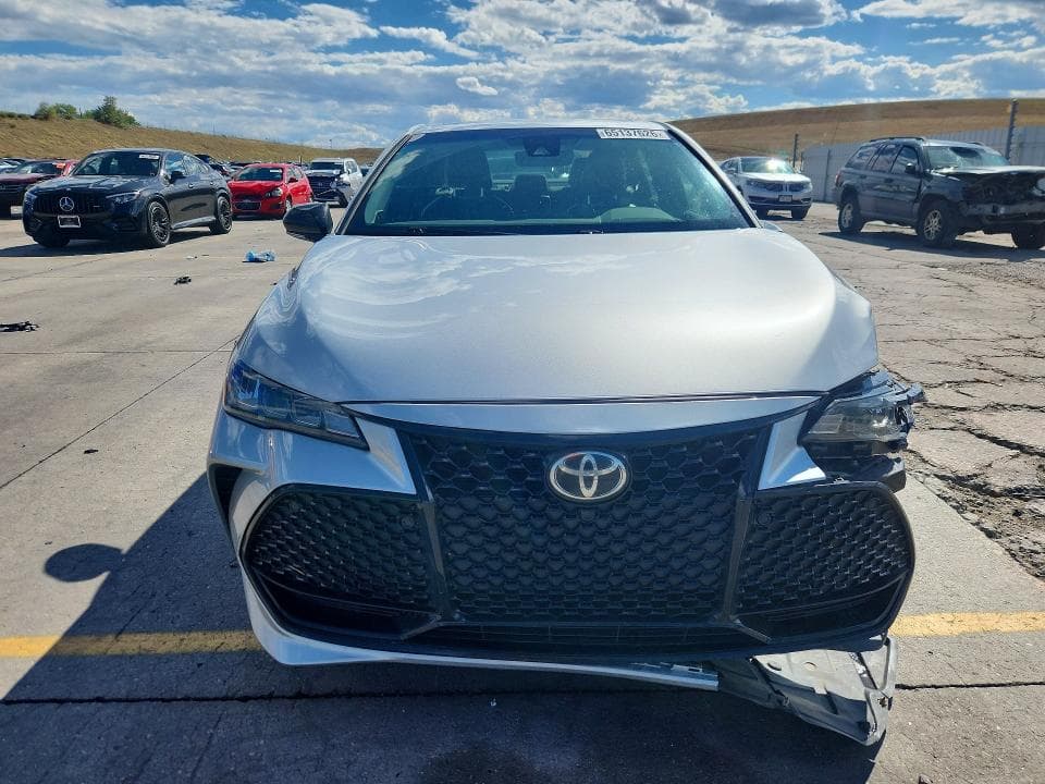 2019 TOYOTA AVALON XSE 5