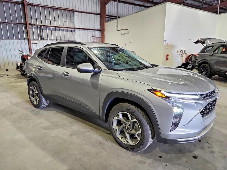 2025 CHEVROLET TRAX 1LT 4