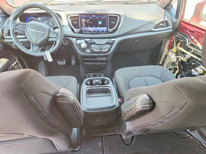 2021 CHRYSLER PACIFICA TOURING 8