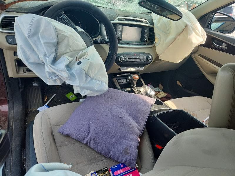 2018 KIA SORENTO LX V6 8