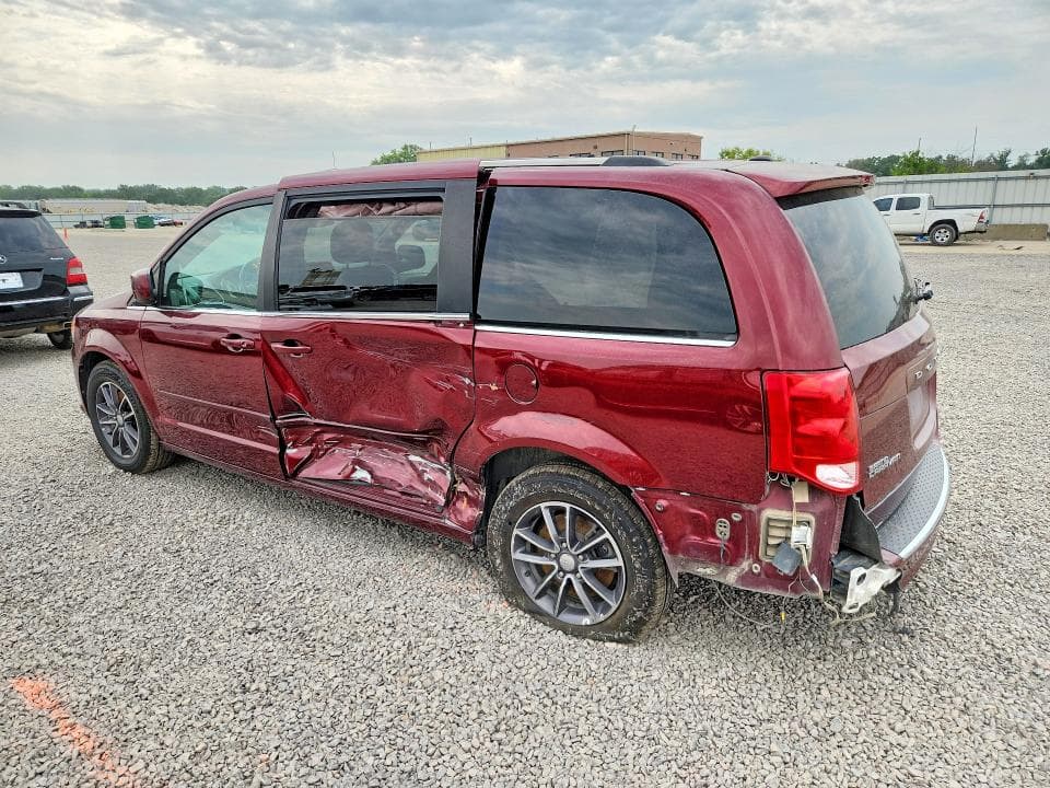 2017 DODGE GRAND CARAVAN SXT 2