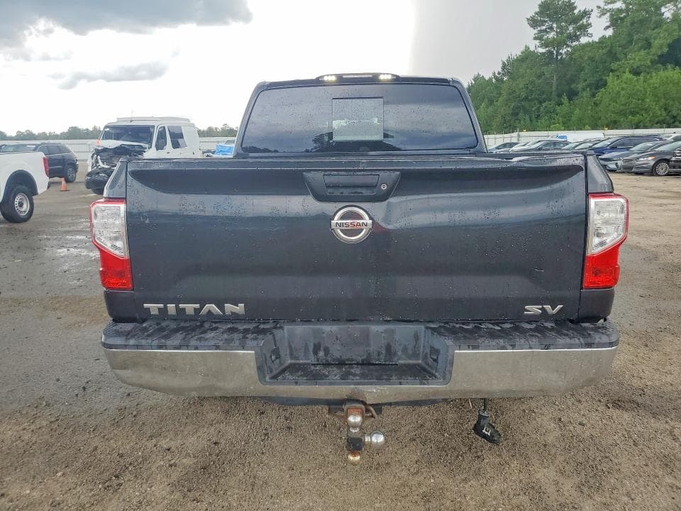 2017 NISSAN TITAN S 6