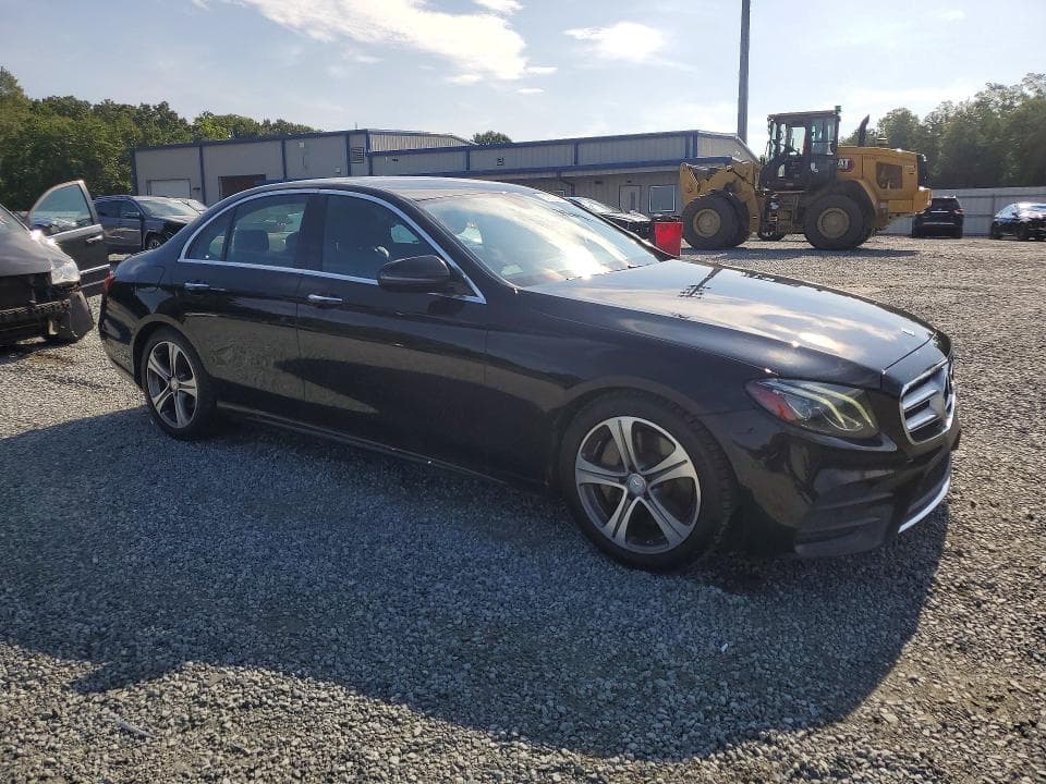 2017 MERCEDES-BENZ E 300 4