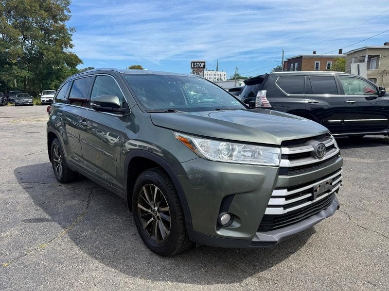 2018 TOYOTA HIGHLANDER XLE 4