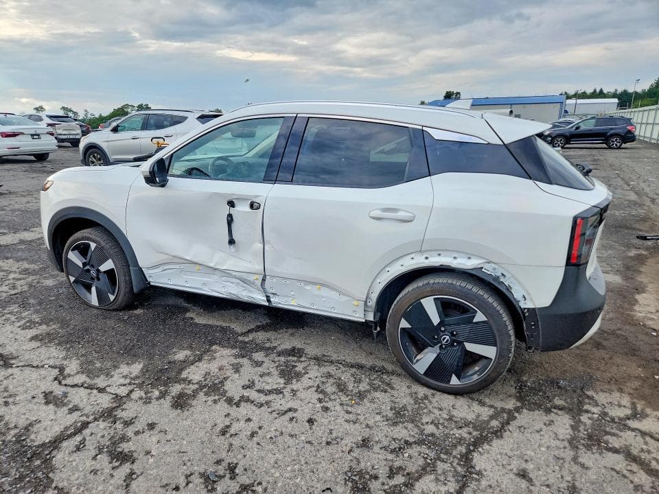 2025 NISSAN KICKS SR 2