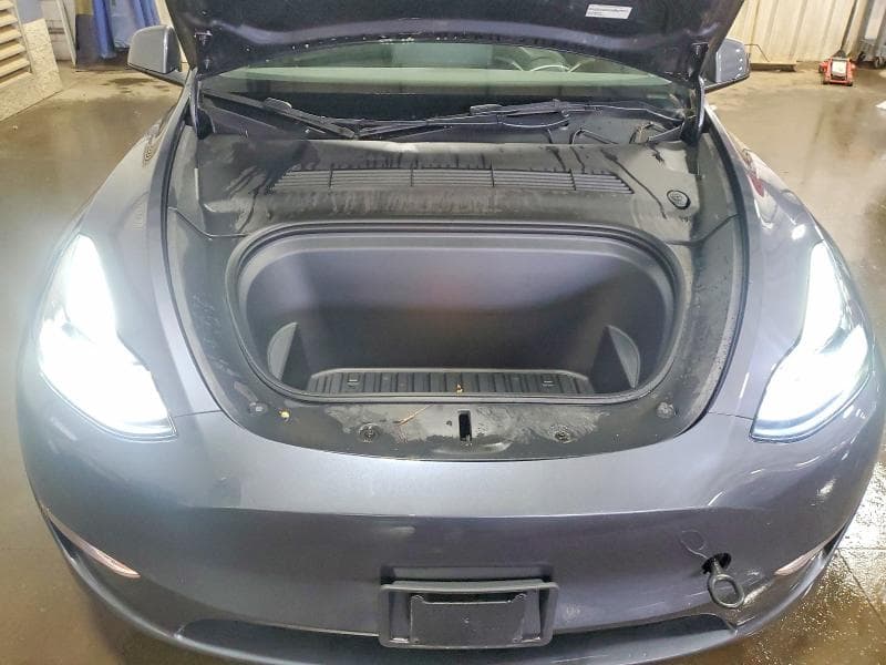 2023 TESLA MODEL Y 11