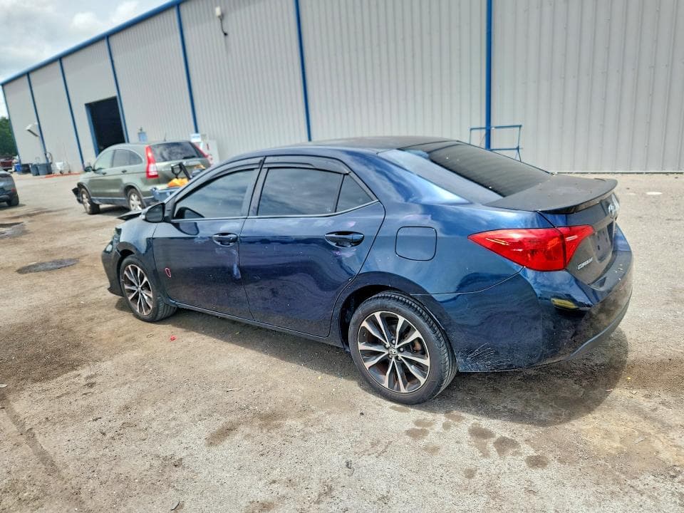 2019 TOYOTA COROLLA SE 2