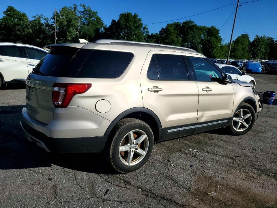 2017 FORD EXPLORER XLT 3
