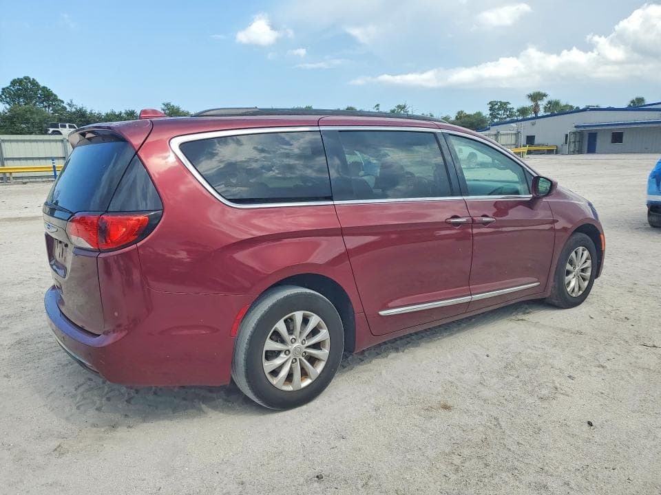 2017 CHRYSLER PACIFICA TOURING L 3