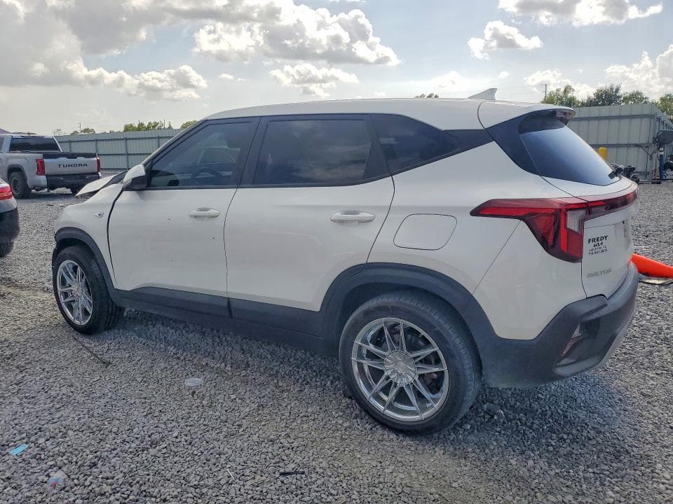 2024 KIA SELTOS LX 2