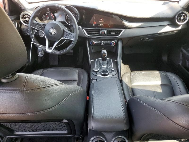2017 ALFA ROMEO GIULIA Q4 8