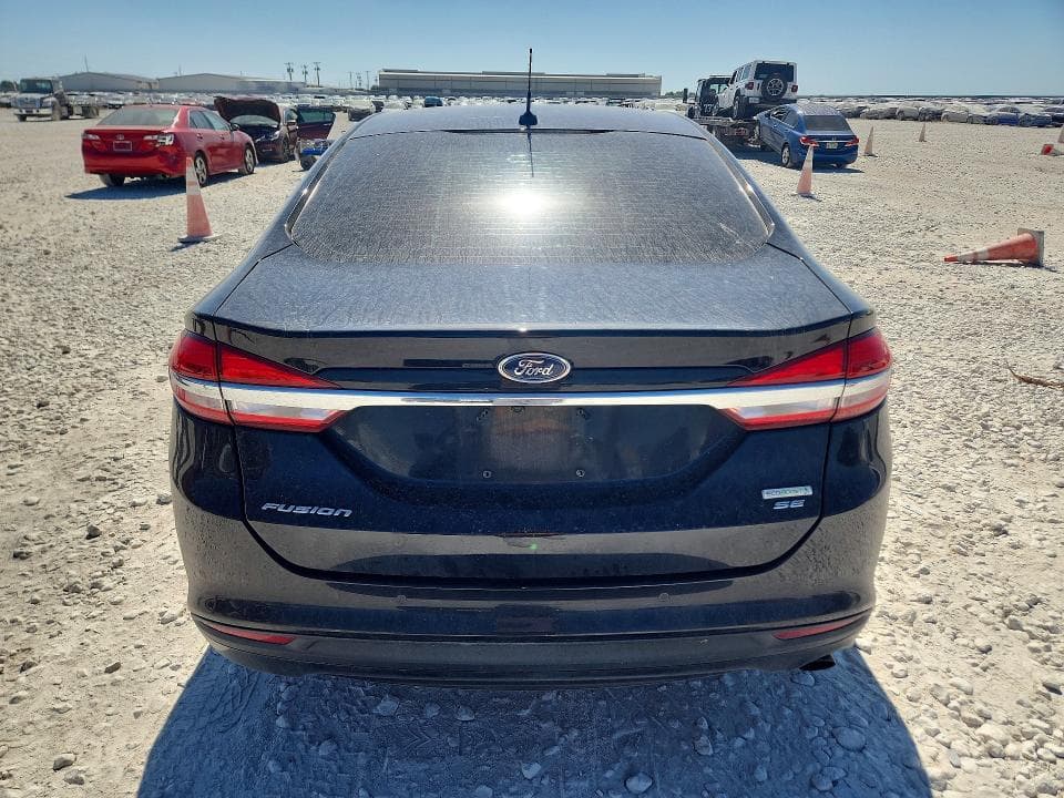 2018 FORD FUSION SE 6