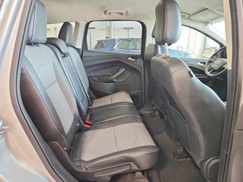 2019 FORD ESCAPE SE 11