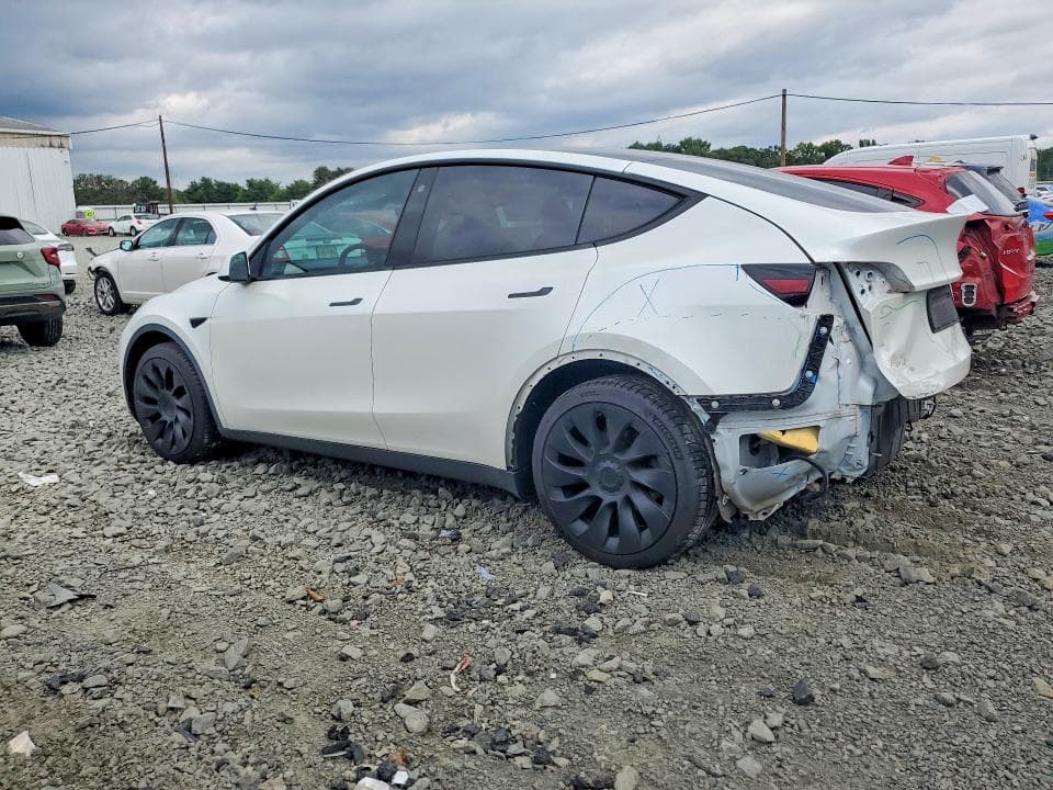 2023 TESLA MODEL Y 2