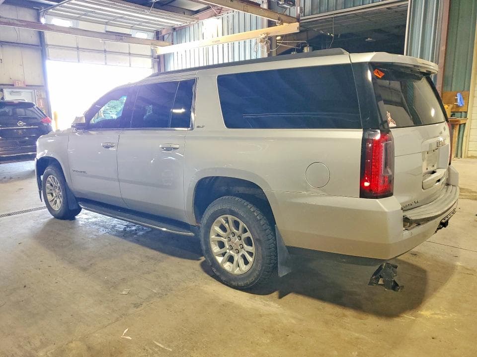 2019 GMC YUKON XL K1500 SLT 2