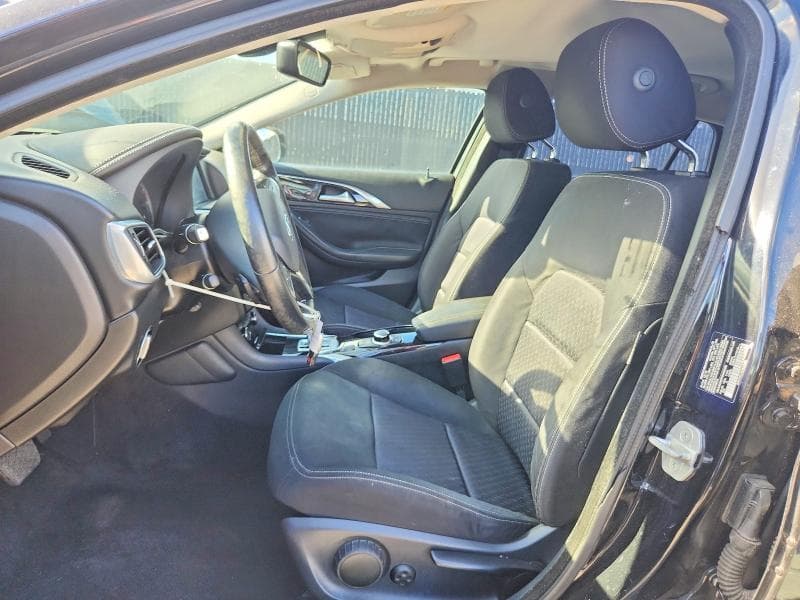 2017 INFINITI QX30 BASE 7