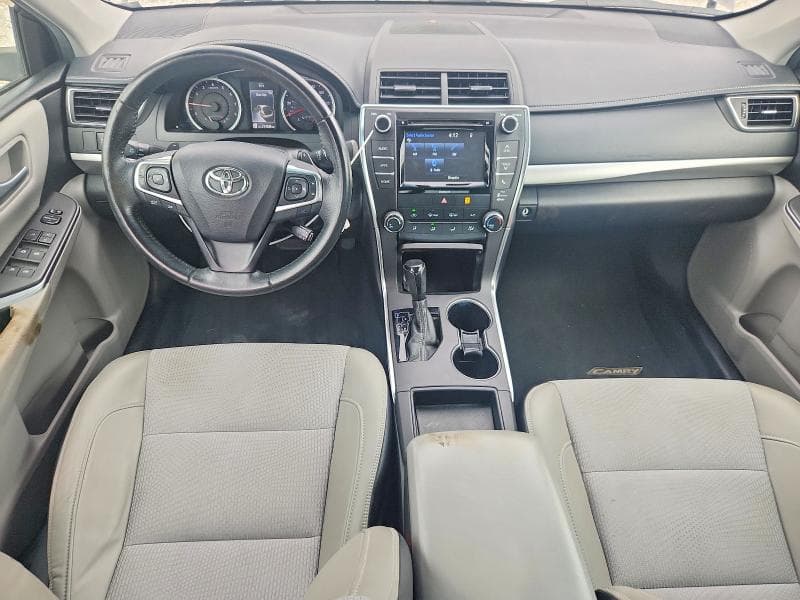 2017 TOYOTA CAMRY SE 8