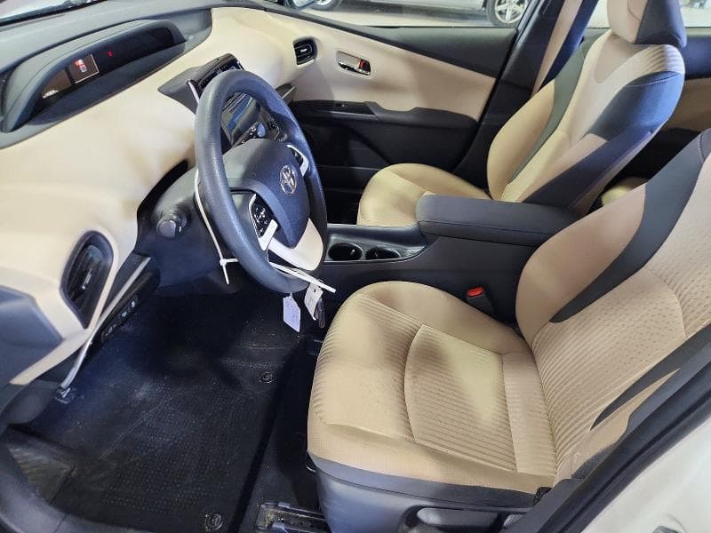 2017 TOYOTA PRIUS TWO 7