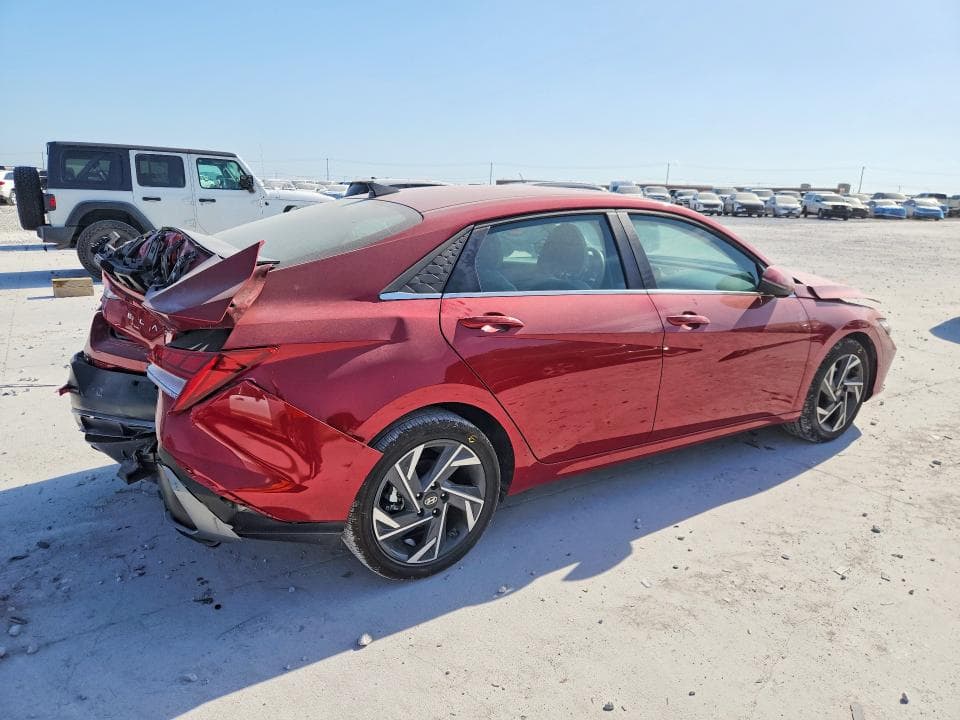 2025 HYUNDAI ELANTRA LIMITED 3