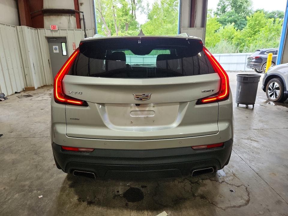 2022 CADILLAC XT4 LUXURY 6