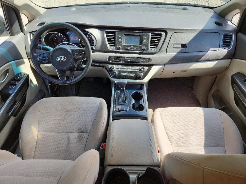 2018 KIA SEDONA LX 8