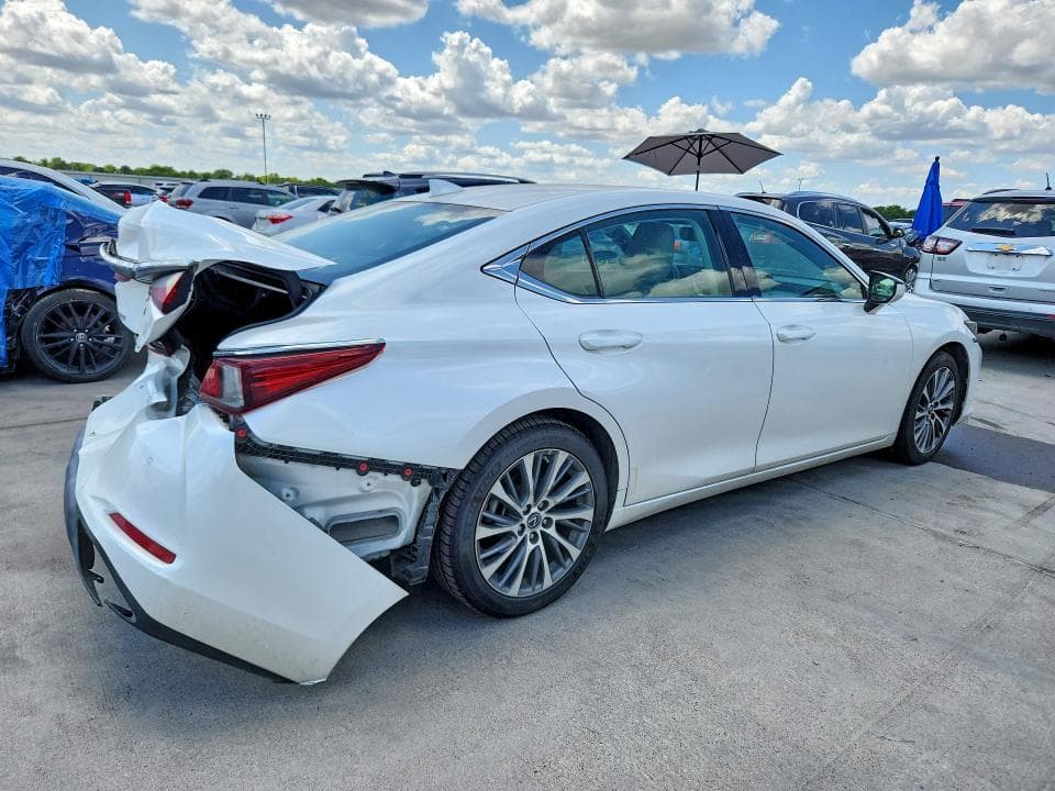2019 LEXUS ES 350 3