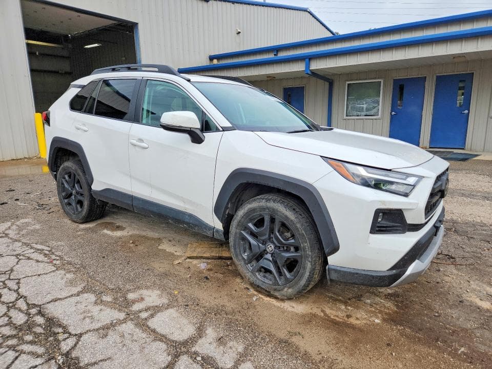 2024 TOYOTA RAV4 ADVENTURE 4