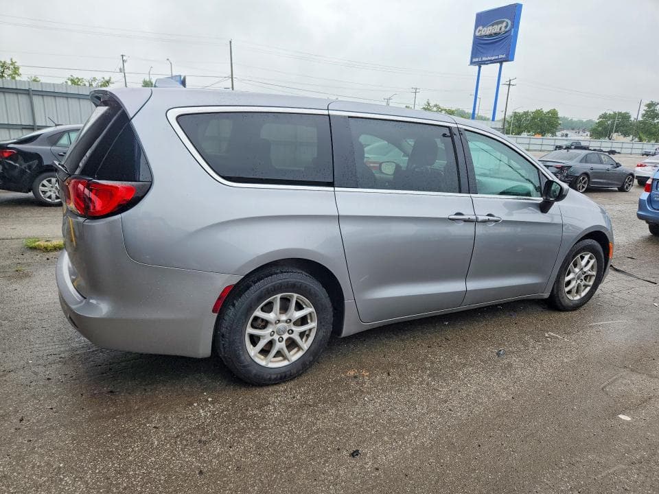 2017 CHRYSLER PACIFICA TOURING 3