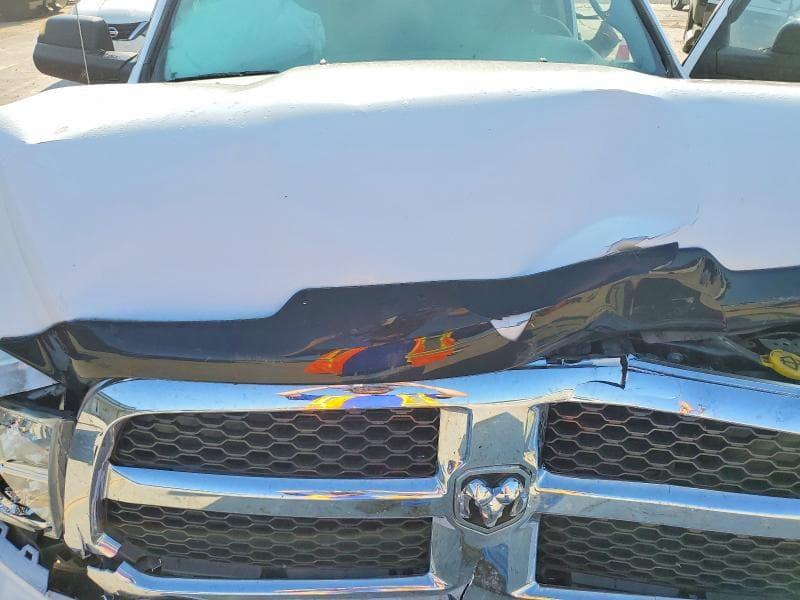 2019 RAM 1500 CLASSIC SLT 11
