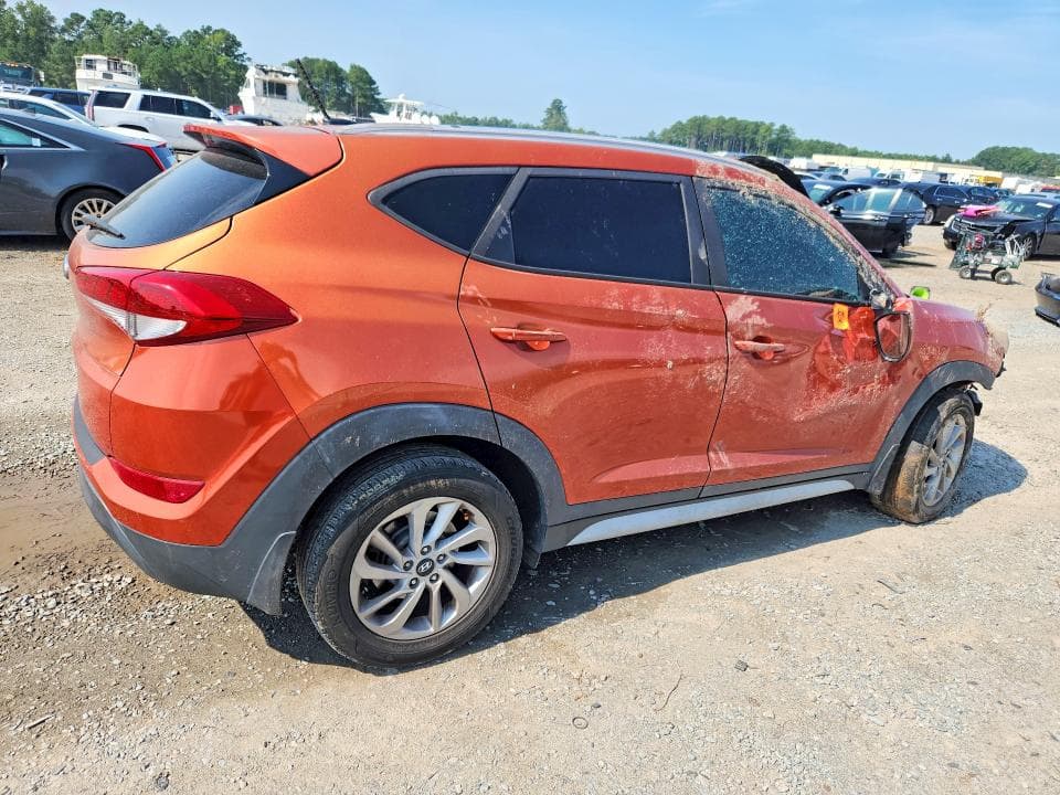2017 HYUNDAI TUCSON SE 3