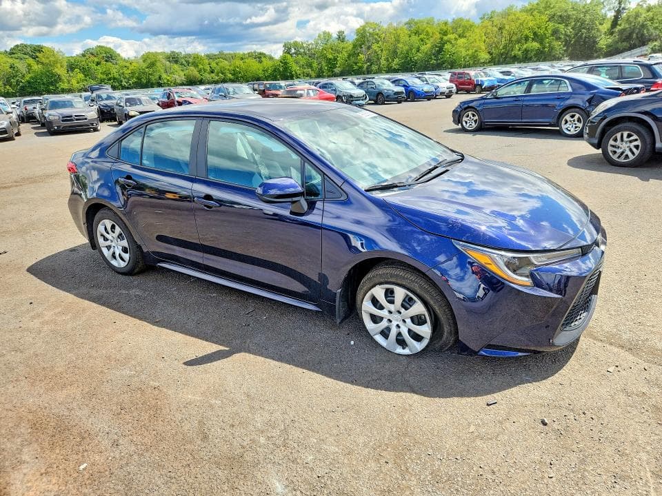2022 TOYOTA COROLLA LE 4