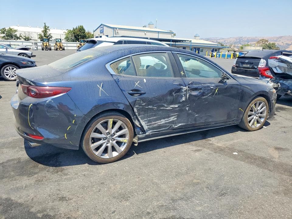 2020 MAZDA 3 SELECT 3
